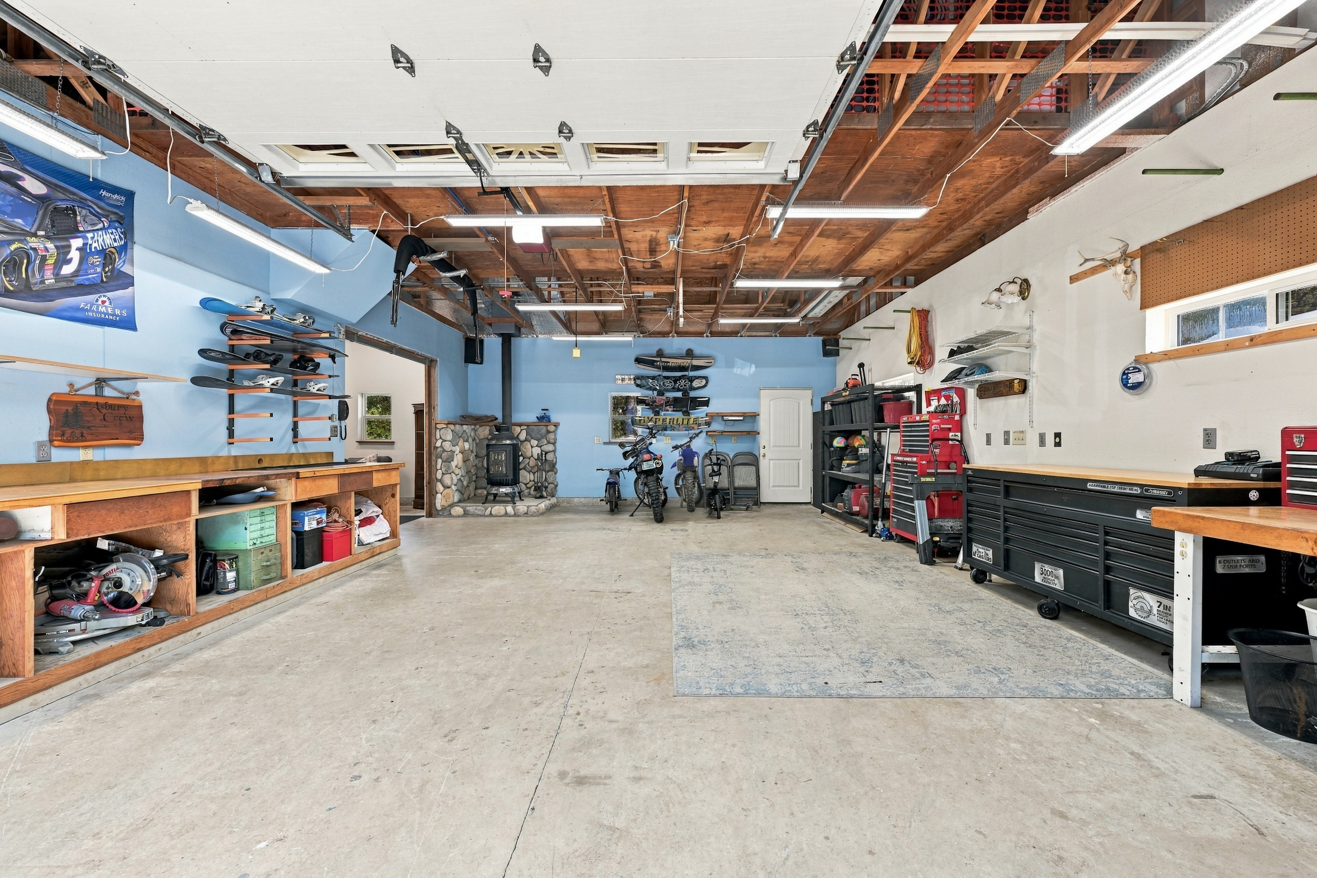 Gallery Item