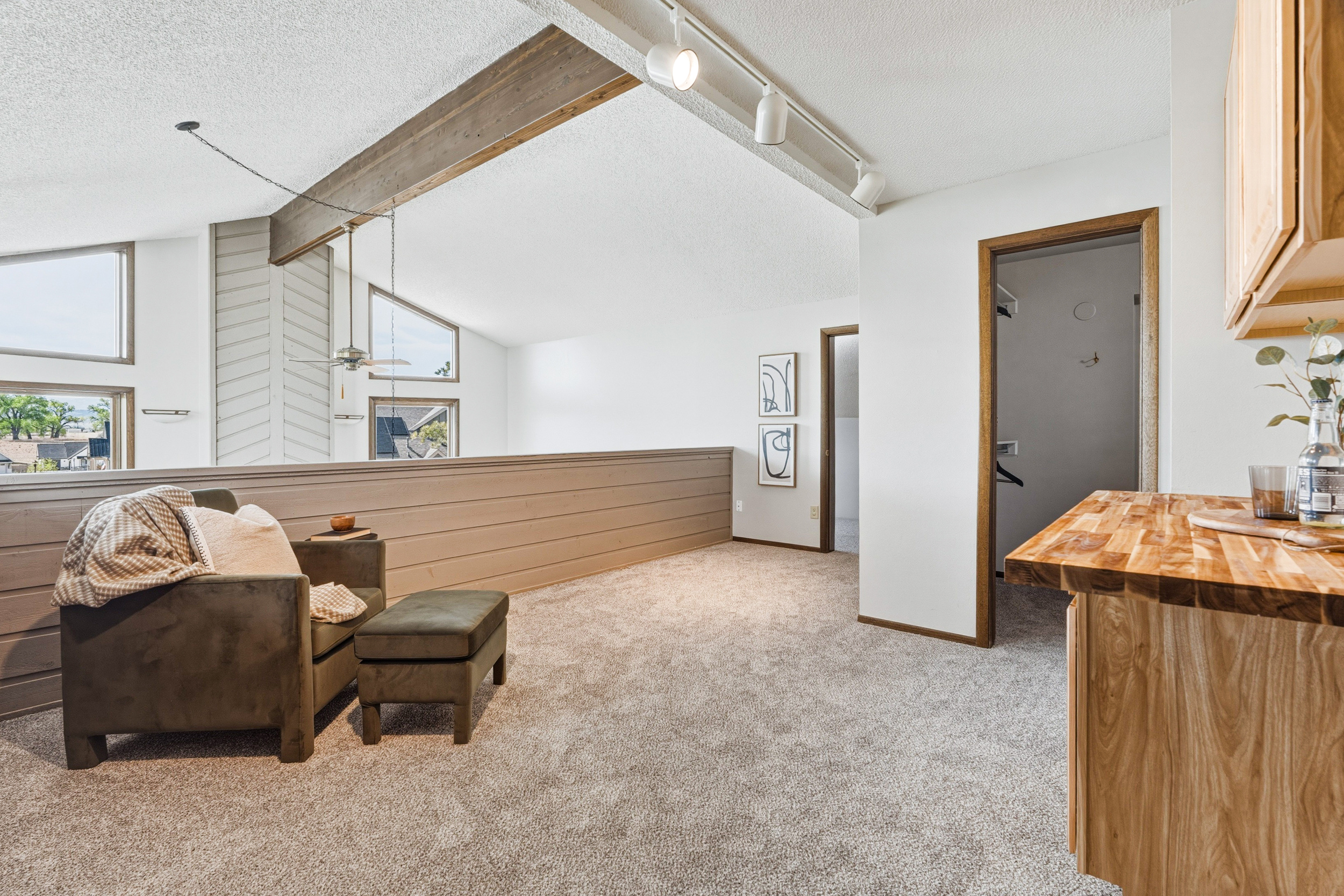 Gallery Item