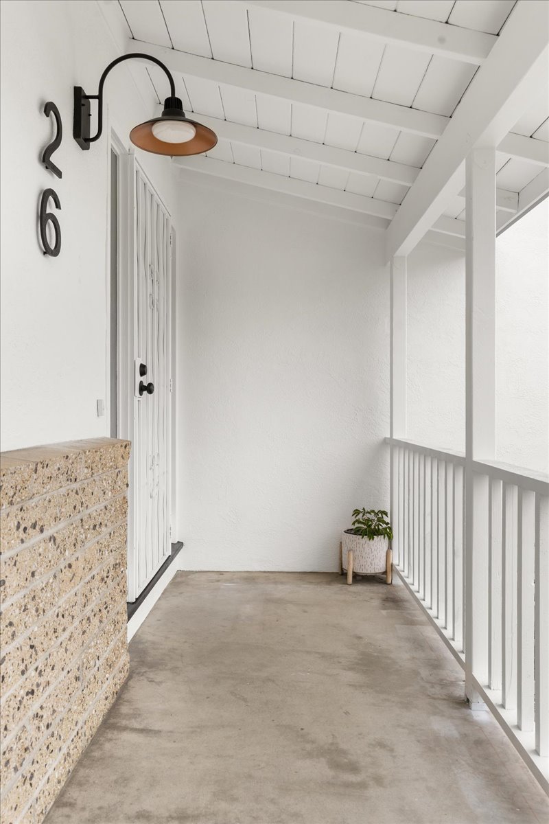 Gallery Item